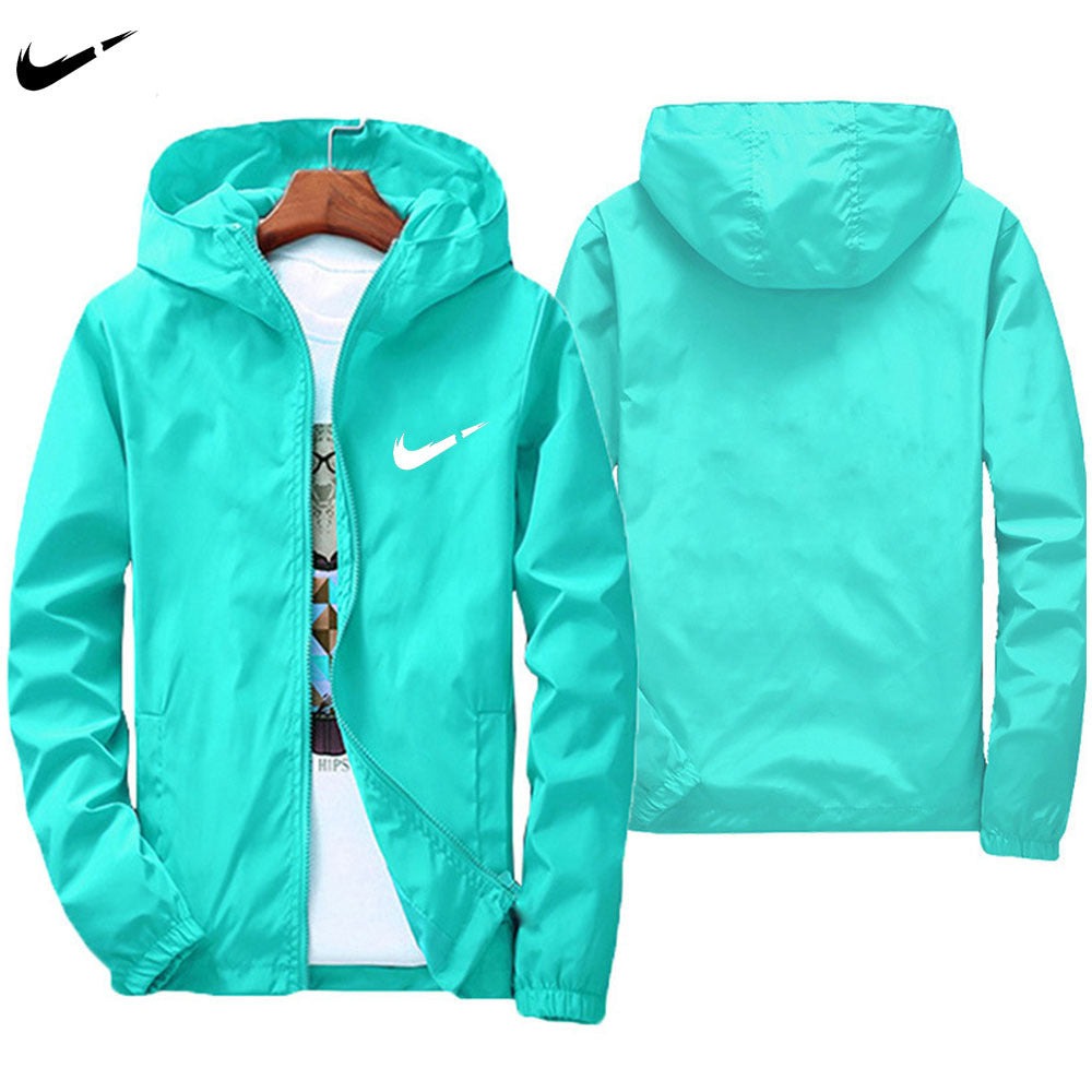 メンズ アーバンフードジャケット ― デイリーに使える軽量＆高汎用モデル